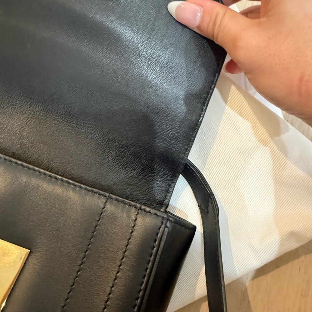 Givenchy EDEN MINI Black Leather Bag in smooth leather - Picture 10 of 13